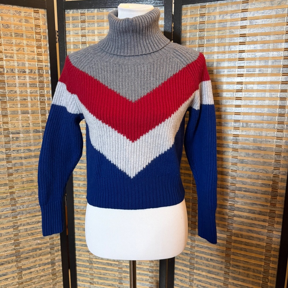 Wilfred Free Aritzia Sweater Women XS Blue Red Grey Chevron Merino Turtleneck